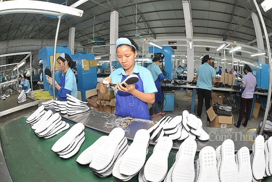 Xuất khẩu da giày tăng: Chỉ là bề nổi