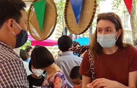 Vải thiều Việt Nam hút người tiêu dùng Pháp