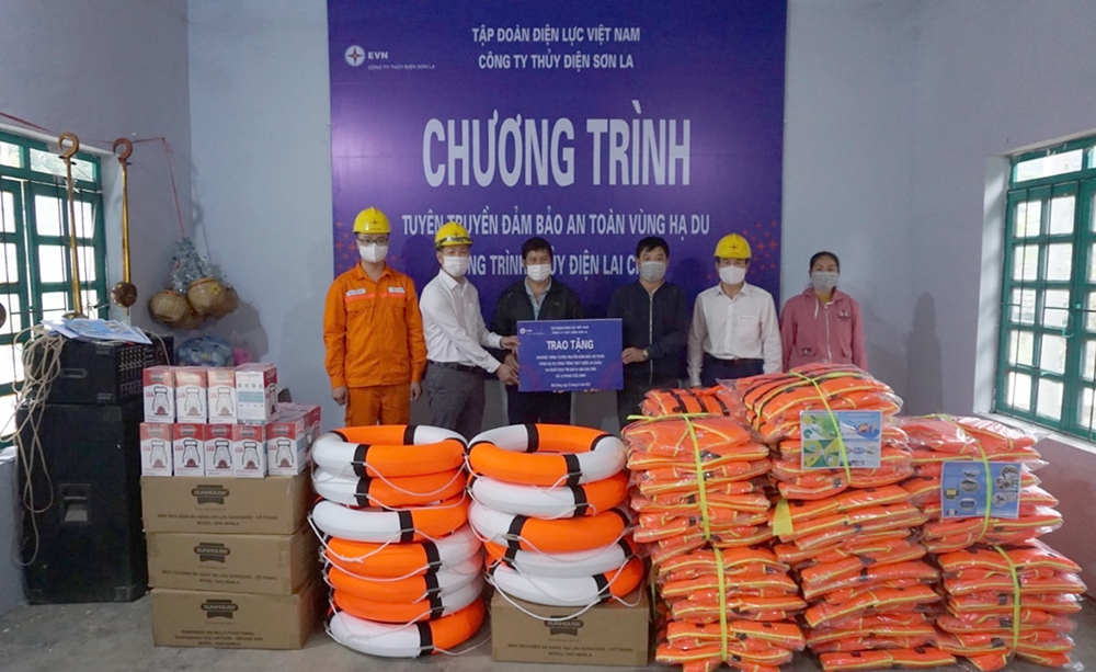 Tuyên truyền đảm bảo an toàn hạ du công trình Thủy điện Sơn La, Lai Châu