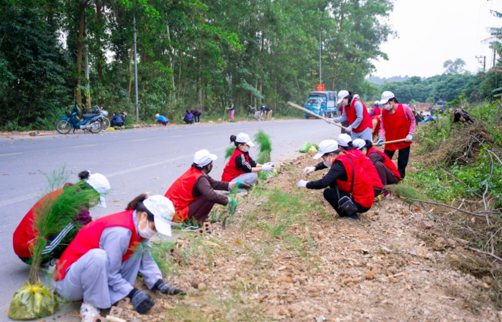 Uông Bí: Chung tay vì môi trường xanh