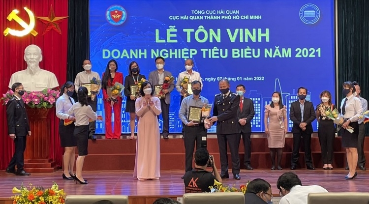Petrolimex Sài Gòn là “Doanh nghiệp tiêu biểu năm 2021" của TP. Hồ Chí Minh