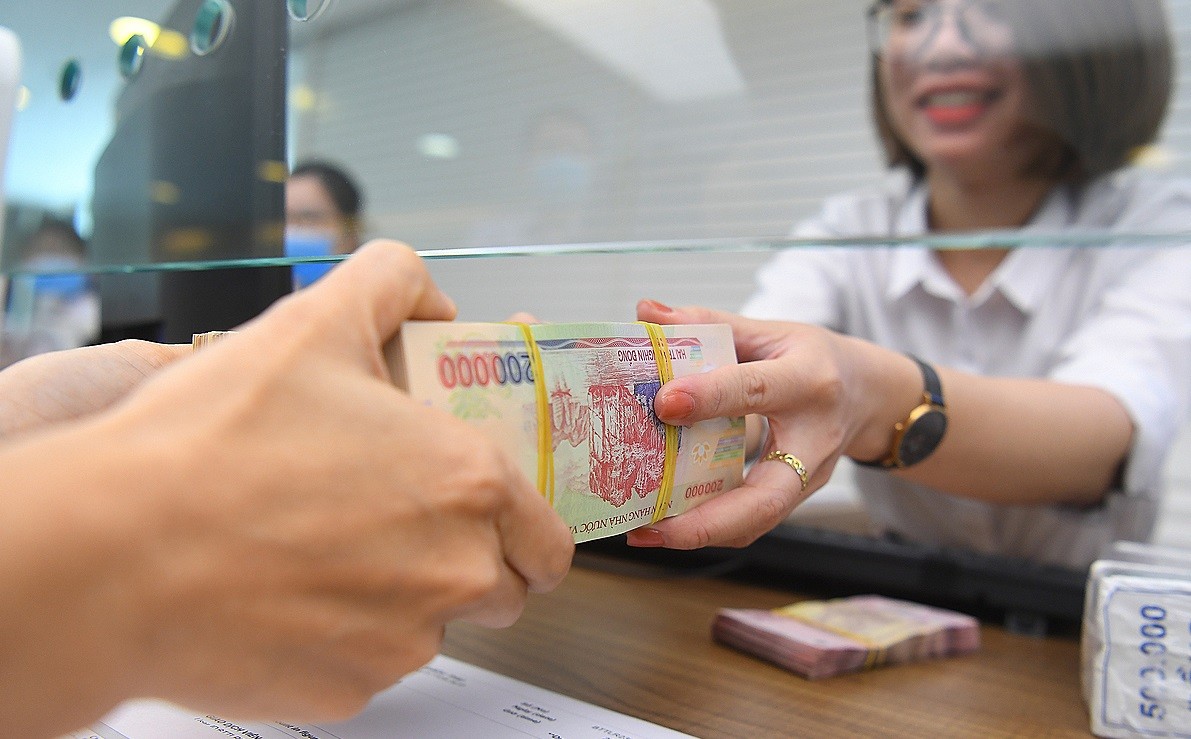 Lần đầu tiên tiền gửi thanh toán của người dân vượt 1 triệu tỷ đồng