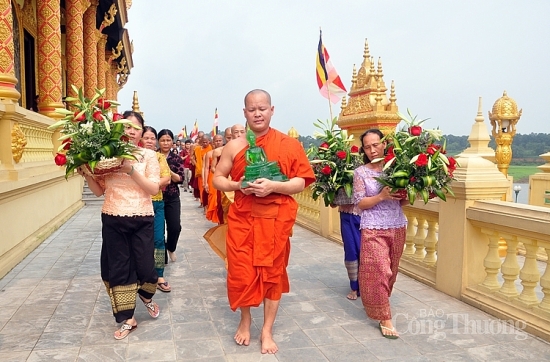 Thủ tướng gửi Thư chúc mừng đồng bào Khmer nhân dịp Tết Chôl Chnăm Thmây