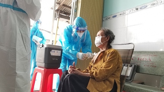 Bản tin COVID-19 chiều ngày 1/5: Số ca mắc COVID-19 thấp nhất trong 9 tháng qua