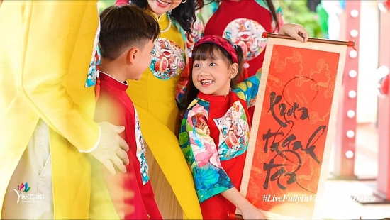 "Việt Nam: Đi Để Yêu - Xuân đoàn viên"