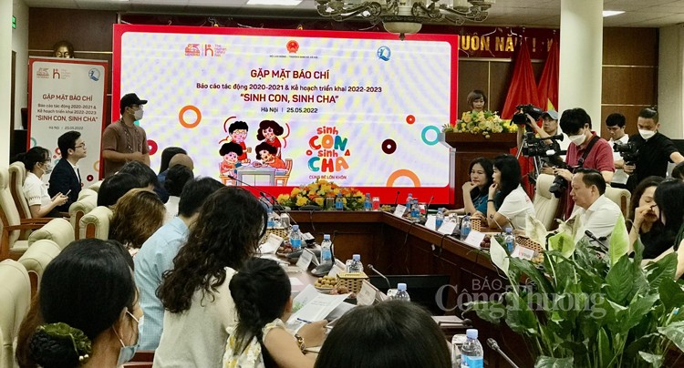 Tác động tích cực từ chương trình giáo dục cộng đồng “Sinh con, sinh cha”