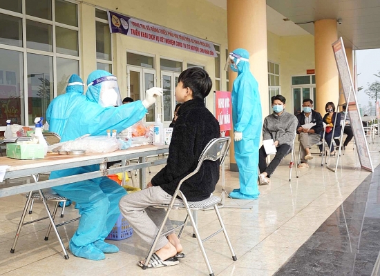Chẩn đoán và điều trị COVID-19 phiên bản mới nhất