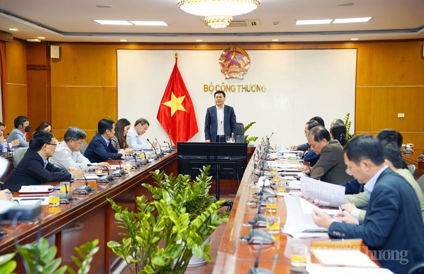 Tiếp tục thực hiện hiệu quả công tác cán bộ