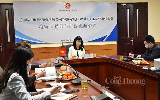 Bộ Công Thương thực hiện các giải pháp tháo gỡ ùn tắc hàng hóa tại biên giới với Quảng Tây- Trung Quốc