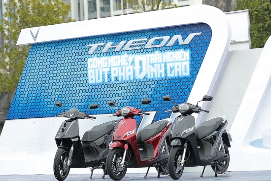 Trải nghiệm VinFast Theon và Feliz: ‘Rất an toàn và ngập tràn công nghệ’