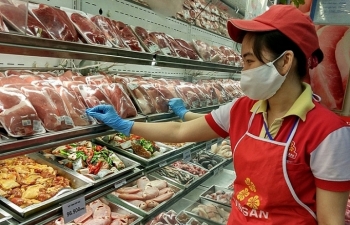 Ngăn chặn tăng giá "té nước theo mưa"