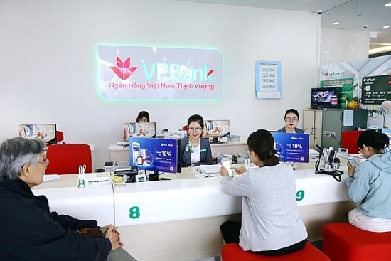 Thị trường sôi động, ngân hàng "bắt tay" với công ty chứng khoán