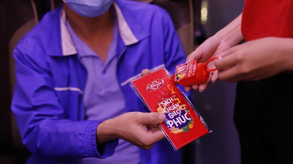 Lifebuoy mang Lộc sum vầy đến với 25.000 gia đình Việt Nam dịp Tết