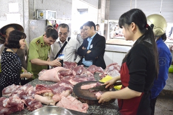 TP. Hồ Chí Minh: Siết chặt an toàn trong kinh doanh thực phẩm