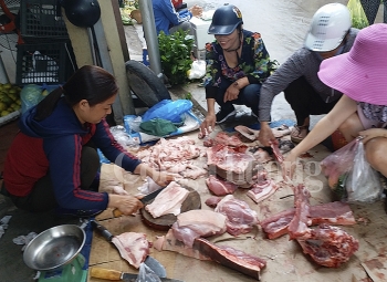 Nghệ An: Nguy cơ dịch bệnh từ thịt lợn không rõ nguồn gốc