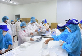 Thừa Thiên Huế: Phát miễn phí 290.000 khẩu trang cho học sinh, giáo viên