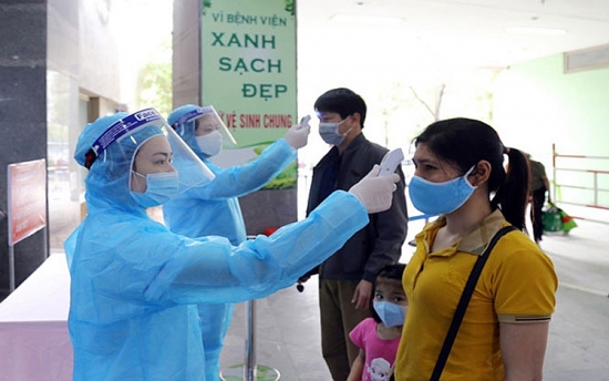 Hà Nội: 87,4 tỷ đồng thăm, tặng quà Tết cho lực lượng phòng chống Covid-19
