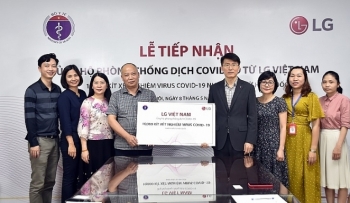 LG tài trợ Việt Nam 10.000 bội kít xét nghiêm Covid-19 từ Hàn Quốc