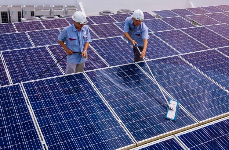 Chất thải từ điện mặt trời: Cần sớm có giải pháp