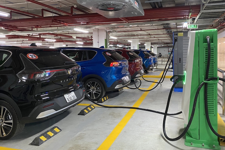 Phát triển xe ôtô điện: Phụ thuộc 3 trụ cột chính