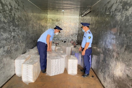Thuốc lá lậu "nóng" dịp cuối năm