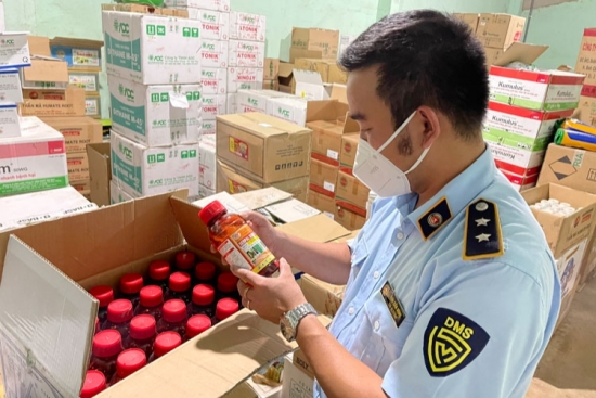 Thuốc bảo vệ thực vật chứa chất cấm: Nỗi lo không của riêng ai