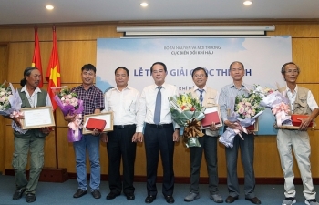 Trao giải cuộc thi ảnh “Biến đổi khí hậu và hành động của chúng ta”