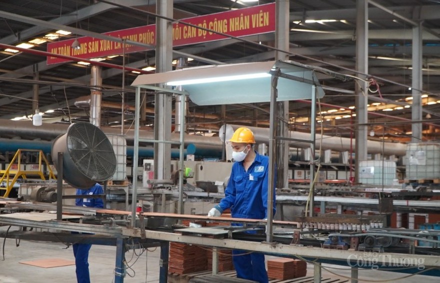 Tỉnh Quảng Ninh: Lấp khoảng trống trong thiếu hụt lao động