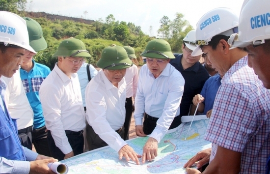 Dự án cao tốc Vân Đồn – Móng Cái: Sự đồng lòng của người dân làm nên thắng lợi chiến dịch "30 ngày đêm"