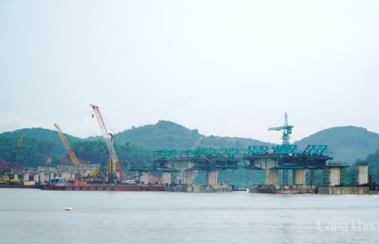 Quảng Ninh: Phát động thi đua cao điểm “100 ngày đêm hoàn thành 3 công trình trọng điểm”