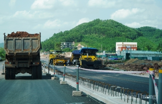 Quảng Ninh: Phấn đấu hoàn thành nhiều công trình trọng điểm trong quý IV/2021