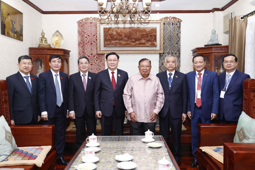 Việt Nam - Lào đặt quyết tâm tạo đột phá trong quan hệ kinh tế, thương mại