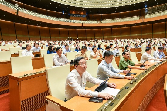 Quốc hội thông qua Luật Điện ảnh (sửa đổi): Tiền kiểm phim trên mạng cách nào?