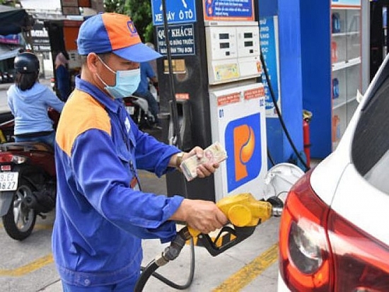 Giá xăng dầu chiều 11/5: Điều chỉnh tăng trước áp lực lớn từ giá thế giới