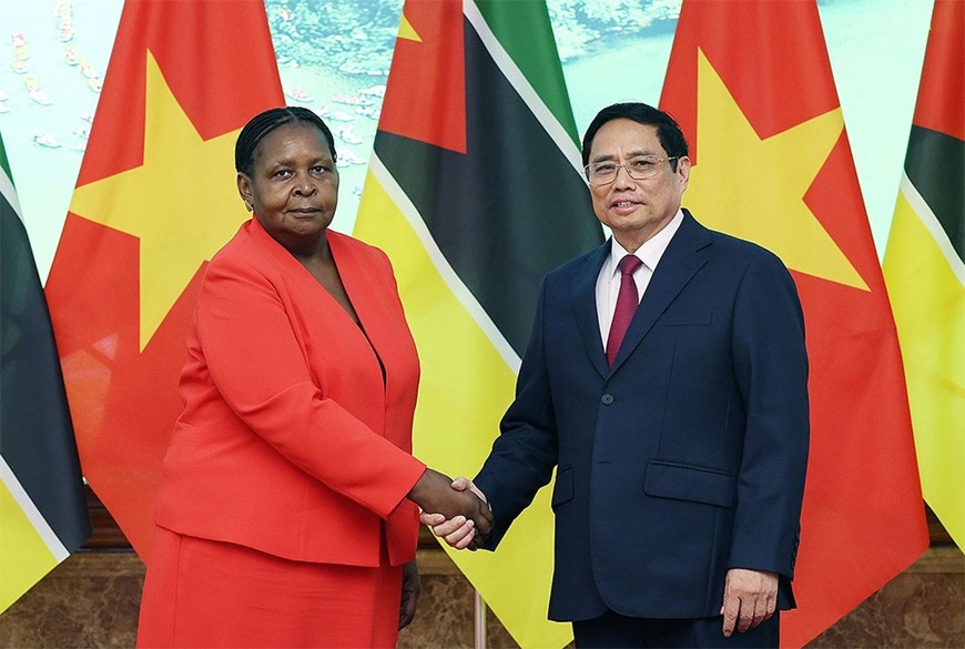 Thủ tướng Phạm Minh Chính hội kiến Chủ tịch Quốc hội Mozambique