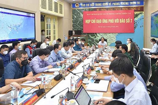 Triển khai kịp thời, quyết liệt, hiệu quả việc ứng phó thiên tai nguy hiểm liên tiếp