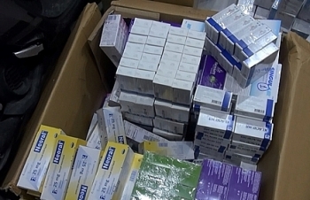 Phát hiện hơn 7.000 hộp thuốc tân dược nghi nhập lậu