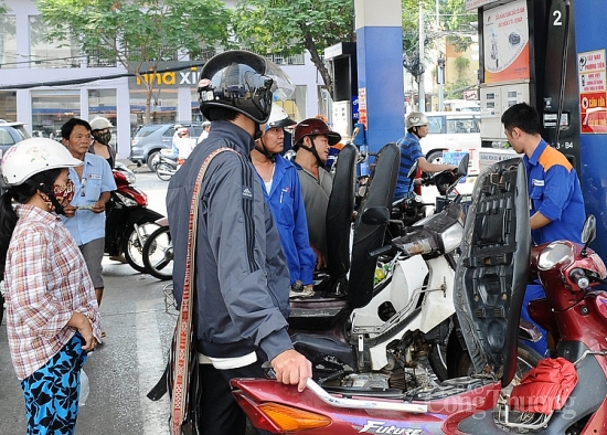 Xử lý nghiêm kẻ tung tin đồn thất thiệt về giá xăng tăng phi mã!