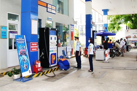 Vụ 7 doanh nghiệp bị tước giấy phép kinh doanh xăng dầu: Doanh nghiệp phản ánh thiếu nguồn cung là không chính xác