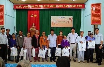 Tập đoàn Hòa Phát tặng gần 3.500 suất quà Tết vì người nghèo trên cả nước