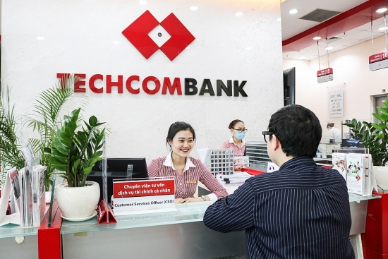 Techcombank nhận hai giải thưởng về dịch vụ ngân hàng