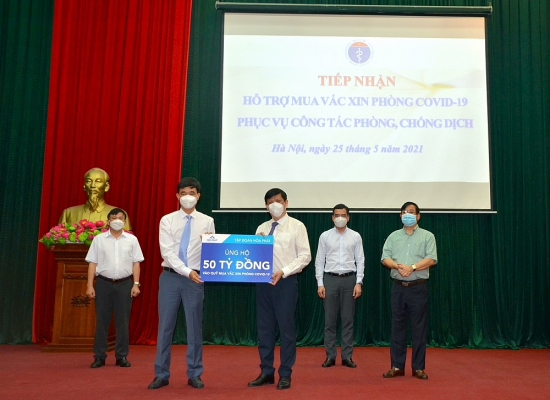 Tập đoàn Hòa Phát ủng hộ 50 tỷ đồng vào Quỹ mua vắc xin phòng Covid-19