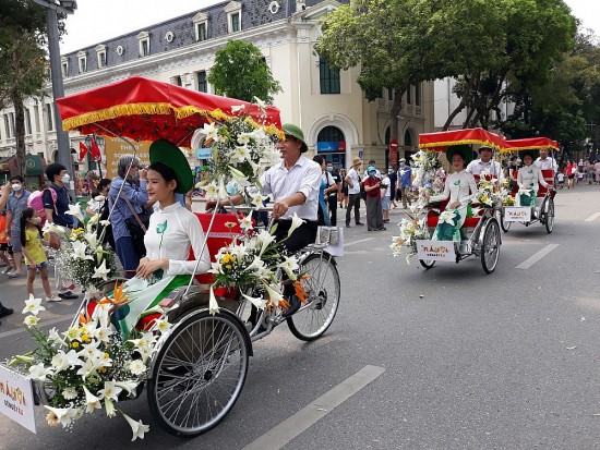 Du lịch Hà Nội đón hơn 8,6 triệu lượt khách trong 6 tháng đầu năm